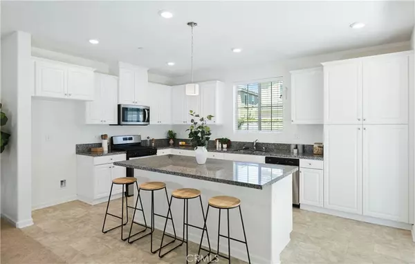 Valley Center, CA 92082,27830 Silo LN