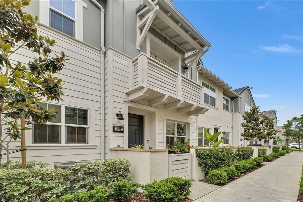Whittier, CA 90602,12342 Blue Sky CT