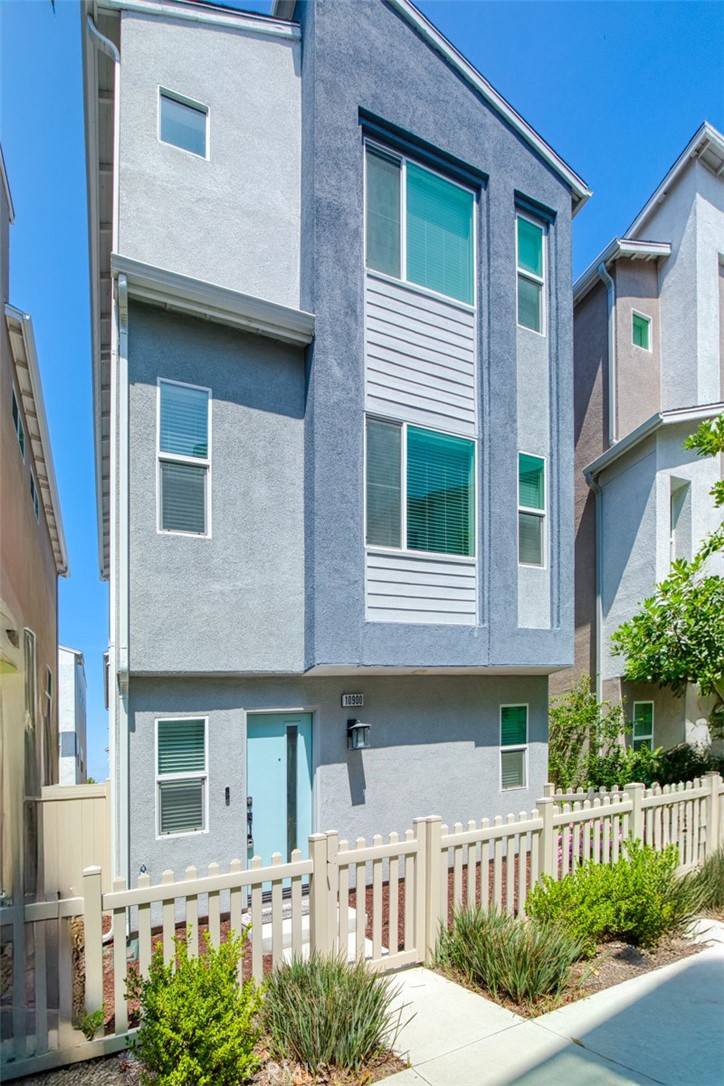 10900 Shoals PL, Stanton, CA 90680