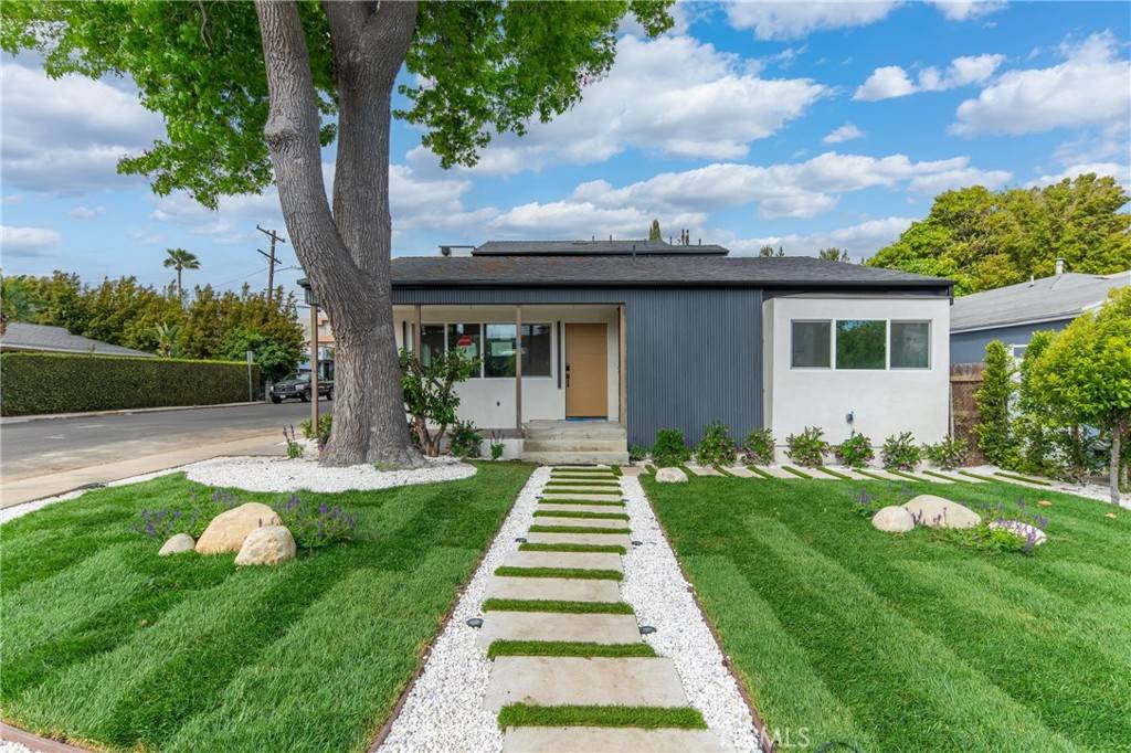 2536 Cotner Ave, Los Angeles, CA 90064
