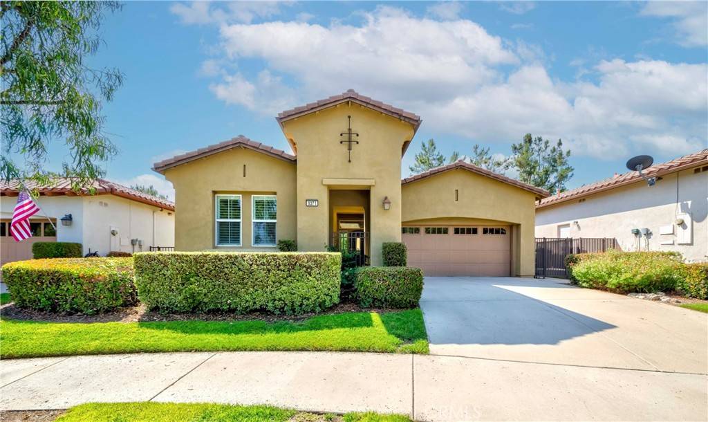 Corona, CA 92883,9371 Pioneer LN