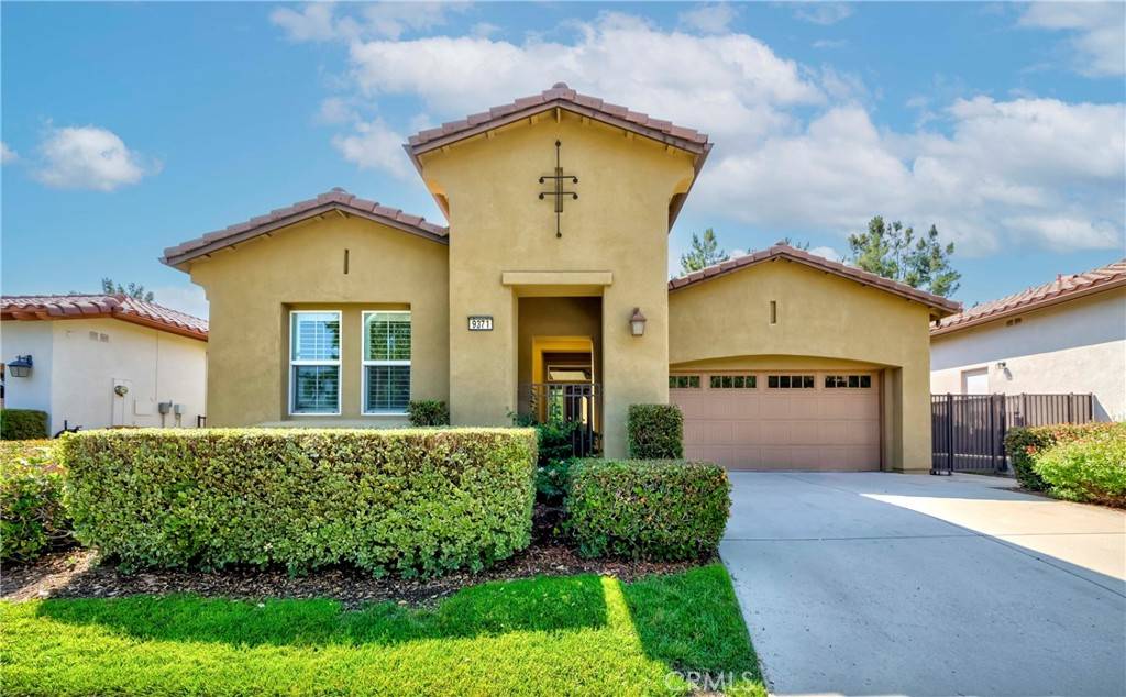 Corona, CA 92883,9371 Pioneer LN