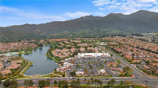 Rancho Santa Margarita, CA 92688,52 Via Prado