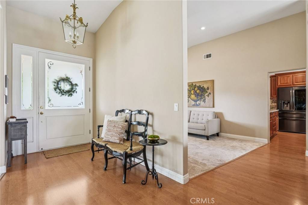 Los Alamitos, CA 90720,11272 Weatherby RD