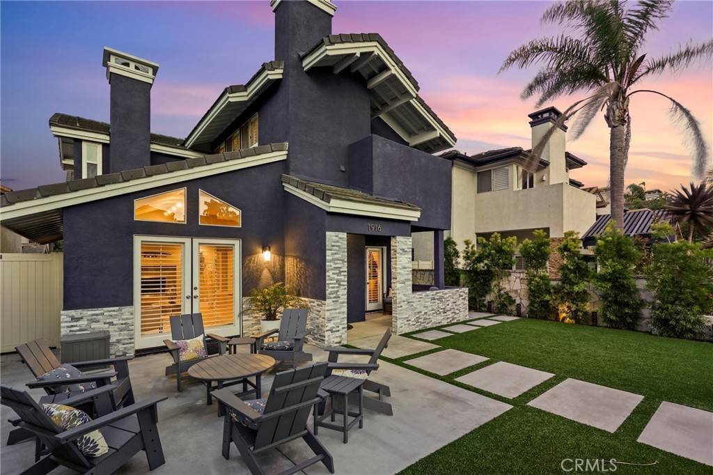 1916 Pine ST, Huntington Beach, CA 92648
