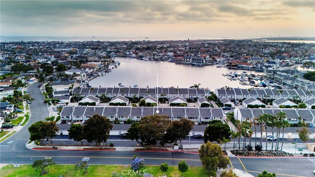 Huntington Beach, CA 92649,16520 Harbour LN #6