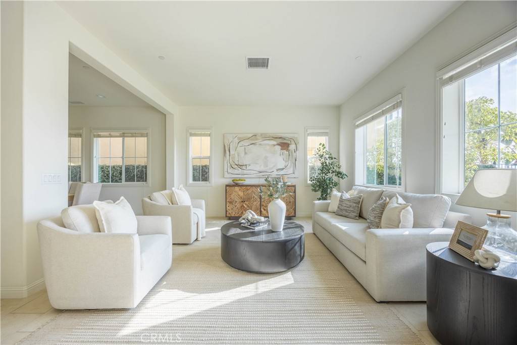 Lake Forest, CA 92630,17 Heliotrope
