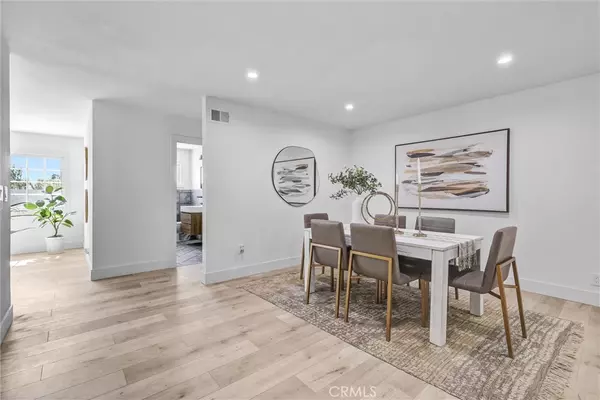 Santa Ana, CA 92704,724 S Sail ST