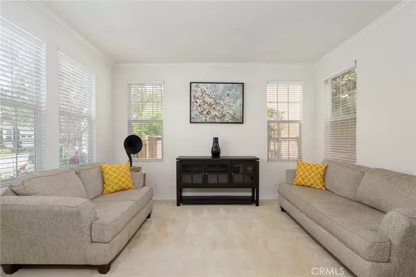 Tustin, CA 92782,1411 Madison ST