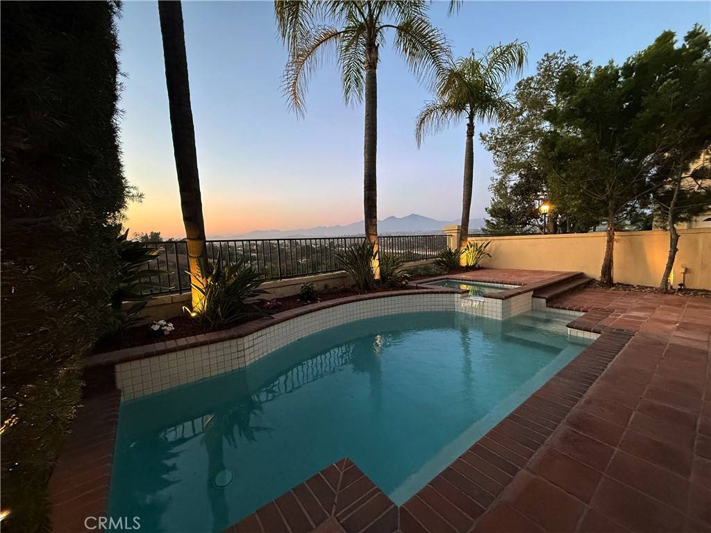 Laguna Hills, CA 92653,26426 Modena