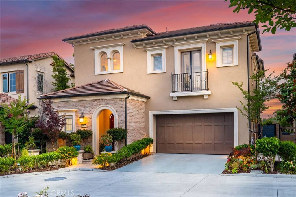 Irvine, CA 92602,106 Long Fence