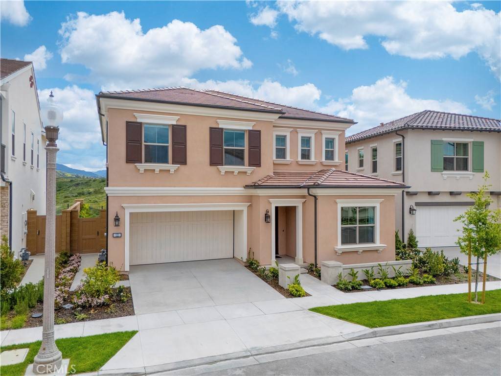 Irvine, CA 92618,122 Mossvine