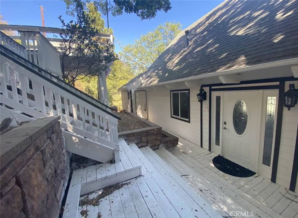 Lake Arrowhead, CA 92352,27547 Alpen DR