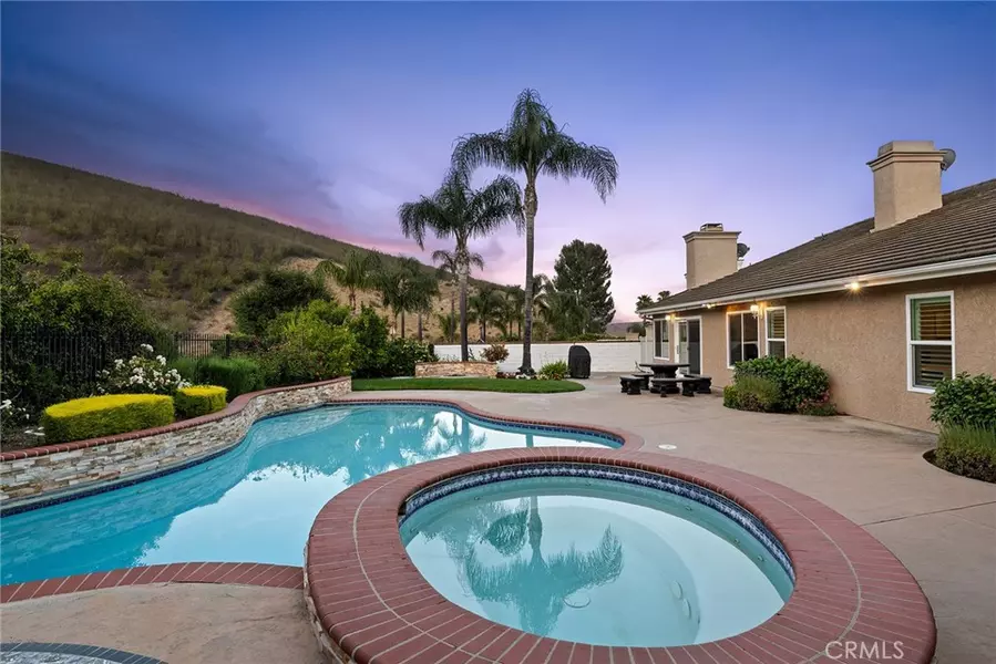 29773 Kimberly DR, Agoura Hills, CA 91301