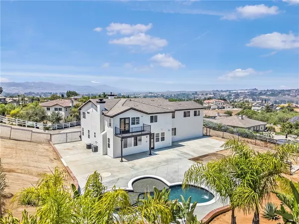 Riverside, CA 92504,17530 Dry Run CT