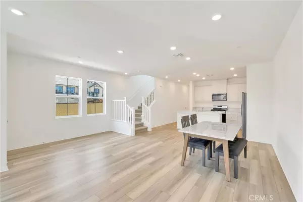 Ontario, CA 91761,4009 E Coronado Privado