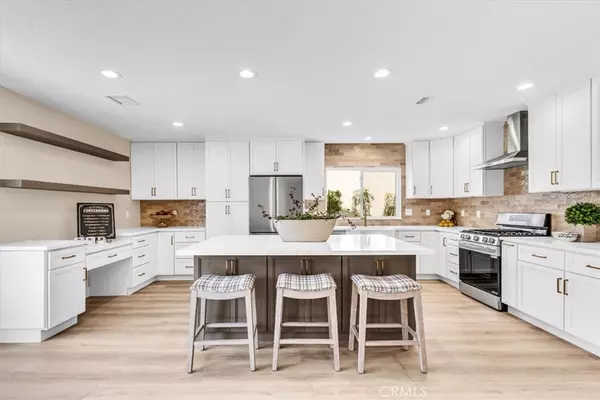 Lake Forest, CA 92630,22461 Silver Spur