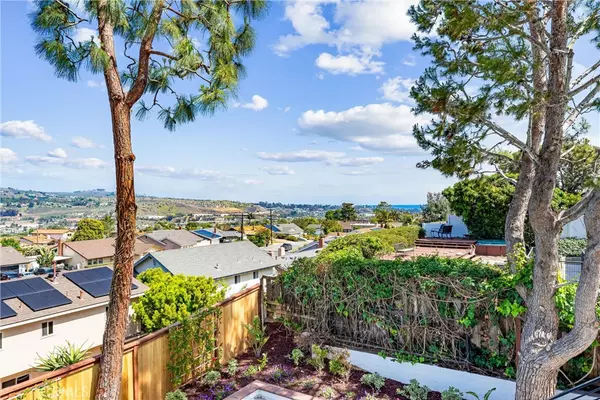 Dana Point, CA 92629,32862 Bluffside DR