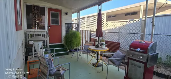 Yucca Valley, CA 92284,54999 Martinez TRL #79