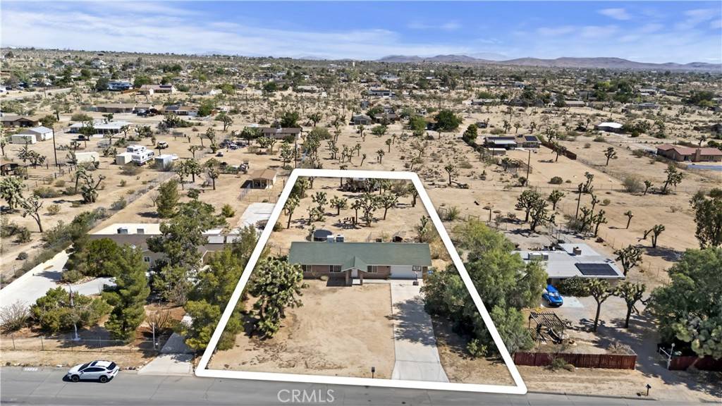 Yucca Valley, CA 92284,58706 Buena Vista DR
