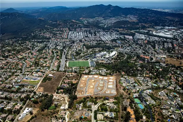 Escondido, CA 92025,1640 Amanda Glen