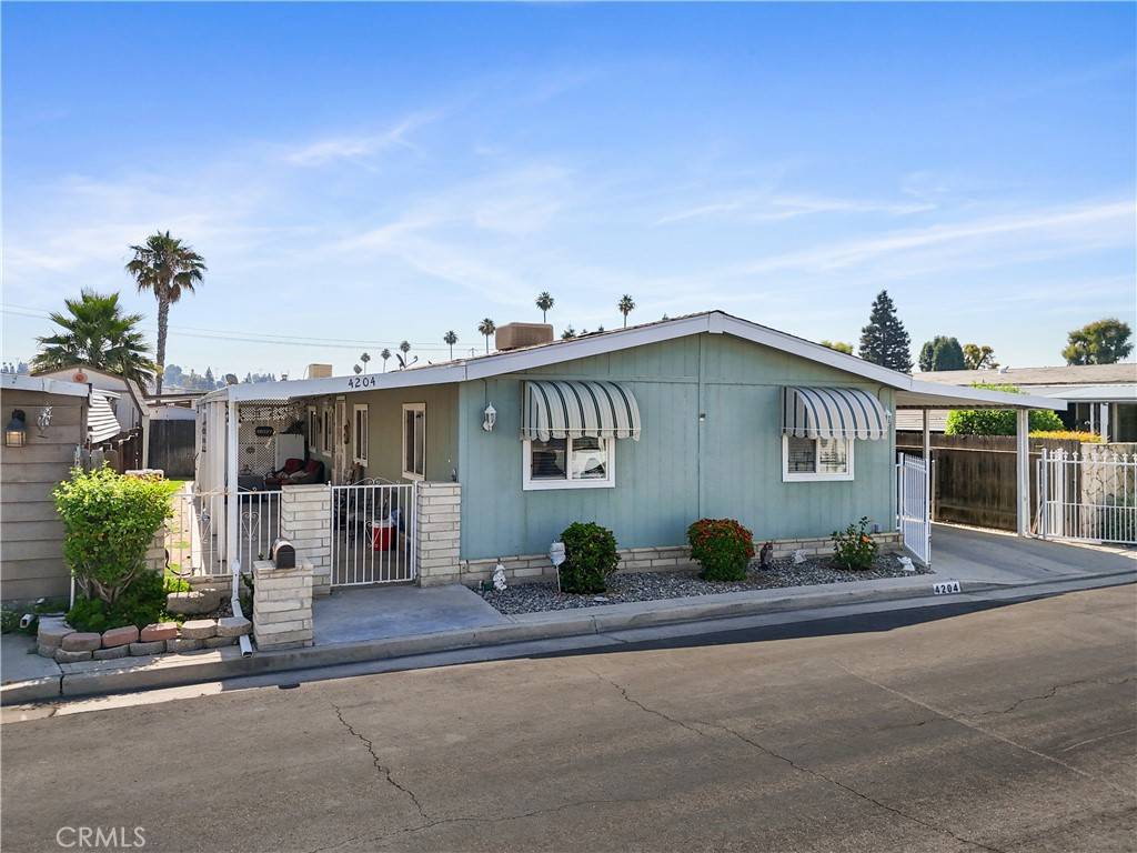 4204 King Arthur Ct, Bakersfield, CA 93301
