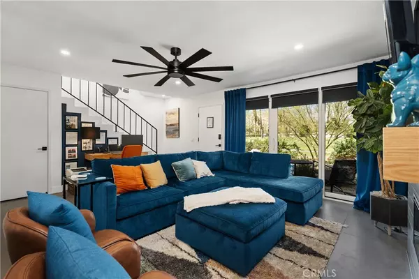 Palm Springs, CA 92264,2423 Los Patos