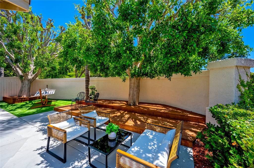 Laguna Niguel, CA 92677,4 Saint Martin