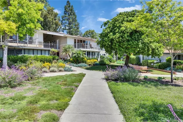 Laguna Woods, CA 92637,521 CALLE ARAGON  D #D