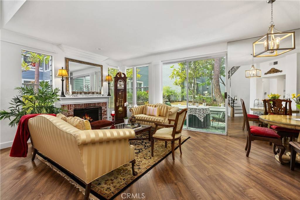 Newport Beach, CA 92660,273 Haverfield