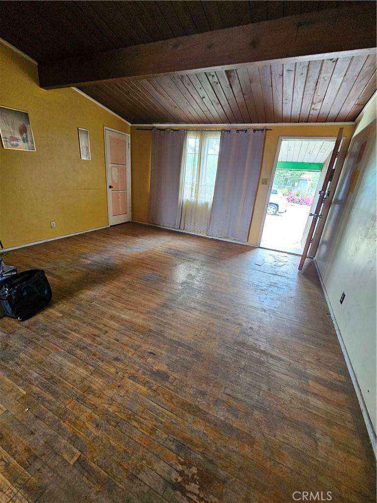 Panorama City, CA 91402,8423 Mammoth AVE