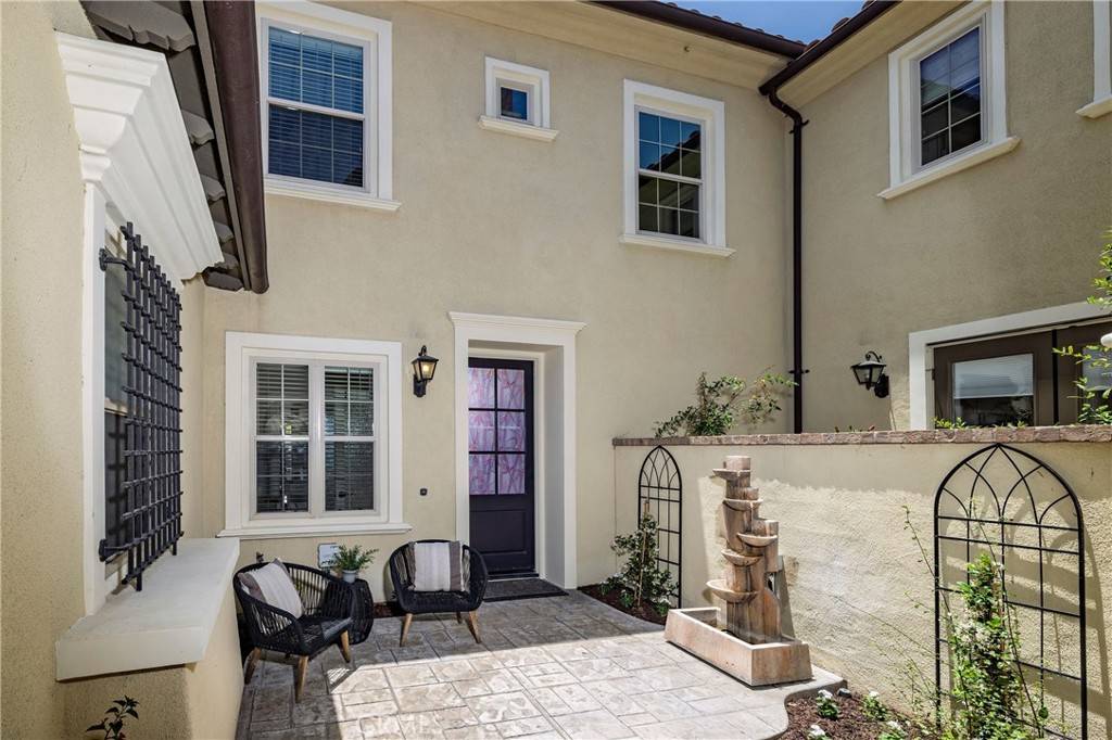 Irvine, CA 92620,74 Townsend