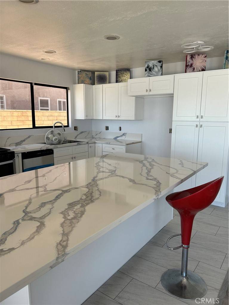 Victorville, CA 92395,13915 Spring Valley Pkwy