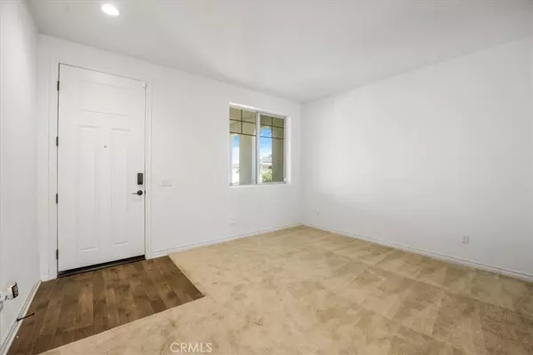 Hemet, CA 92543,3072 Charger CT