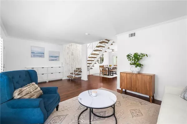 Huntington Beach, CA 92646,9705 Port Royal CIR