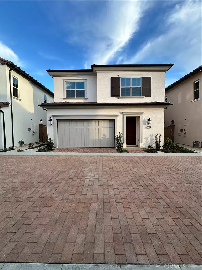 Irvine, CA 92618,238 Maricopa