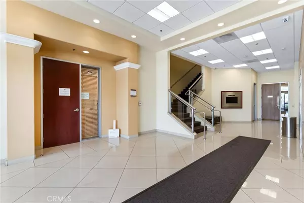 Irvine, CA 92618,22 Odyssey #275