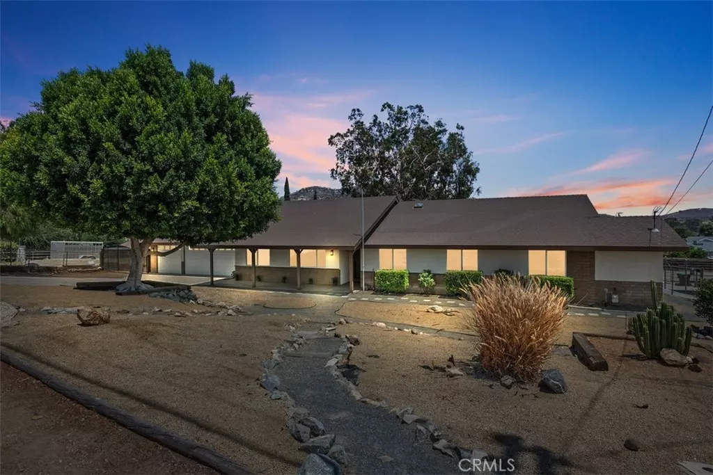 Norco, CA 92860,2703 Reservoir DR