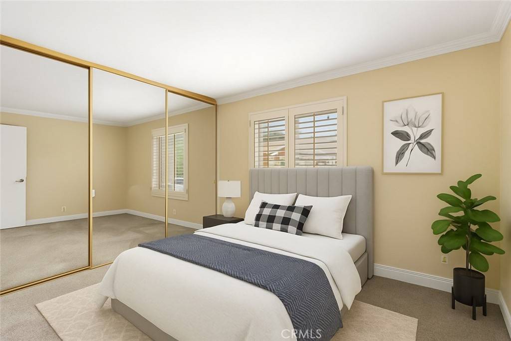 Mission Viejo, CA 92692,23582 Villena