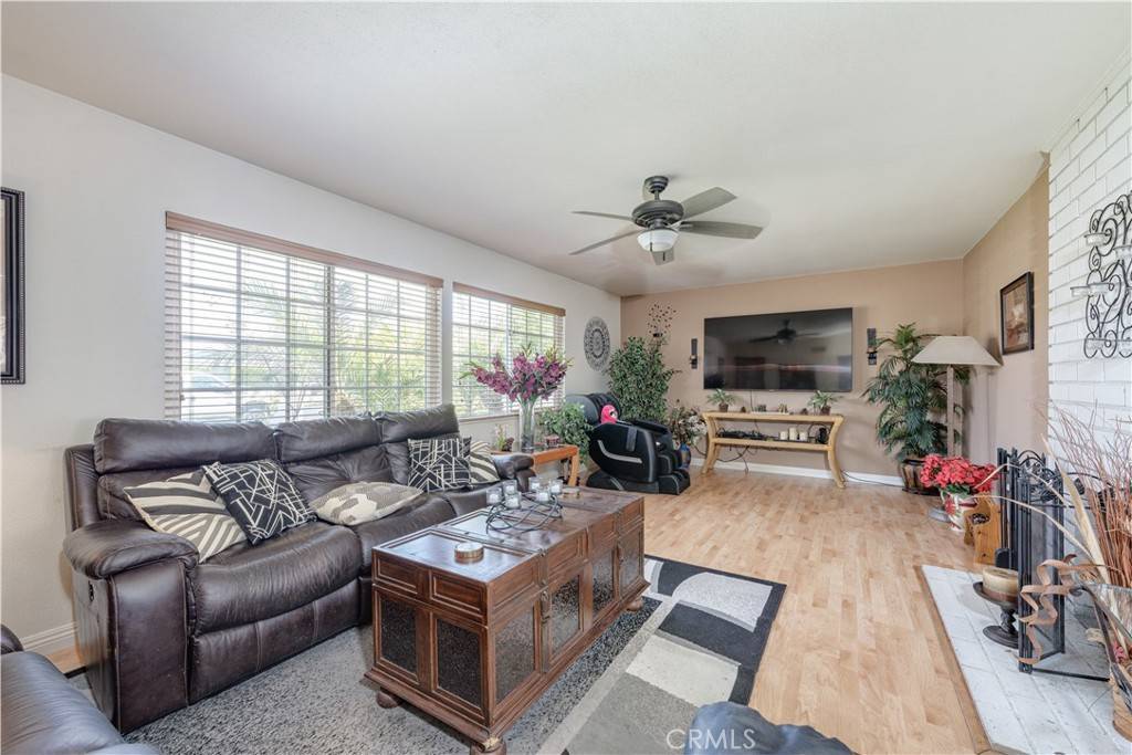 1633 Minorca DR, Costa Mesa, CA 92626