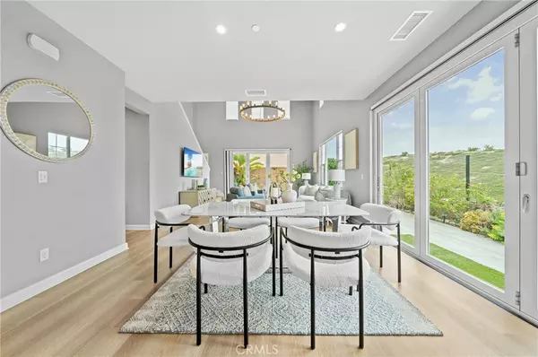 Irvine, CA 92618,134 Falcon Ridge