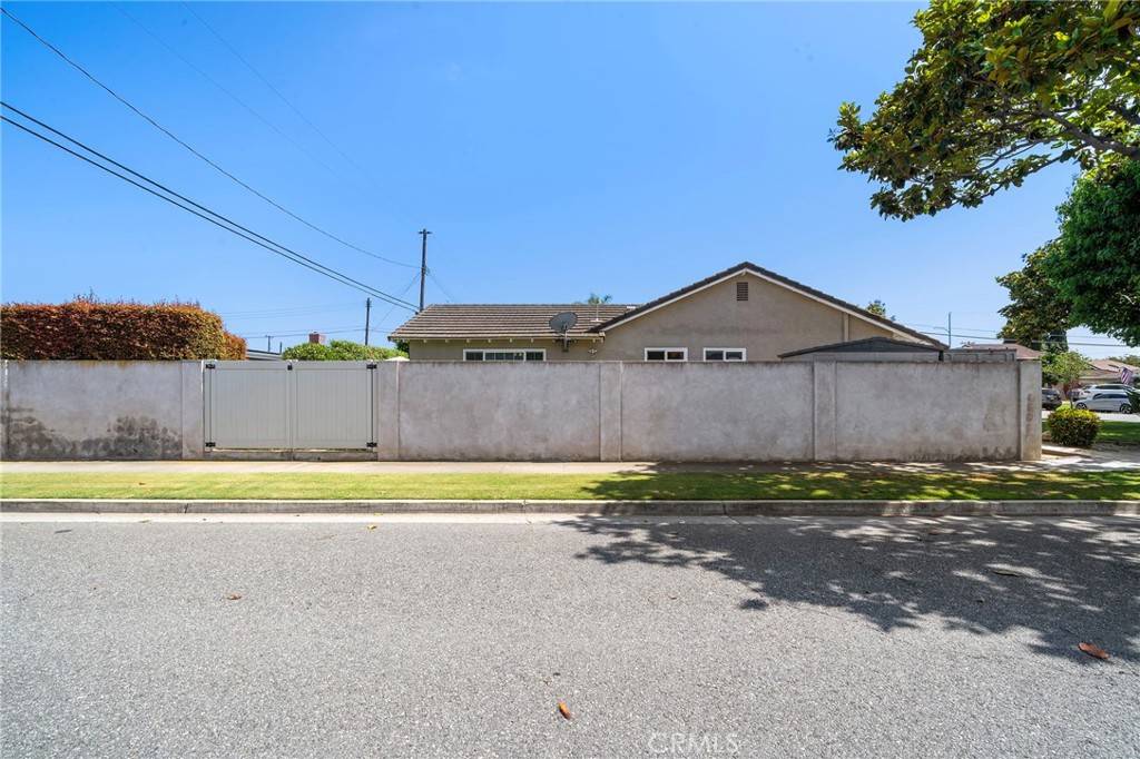 Fountain Valley, CA 92708,17290 Ash ST