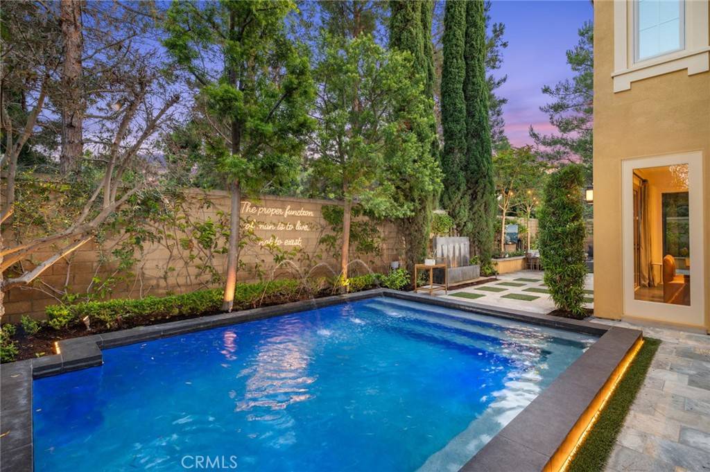 Irvine, CA 92618,24 Tesoro