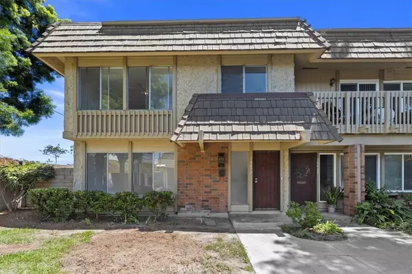 10473 Smoke River CT, Fountain Valley, CA 92708