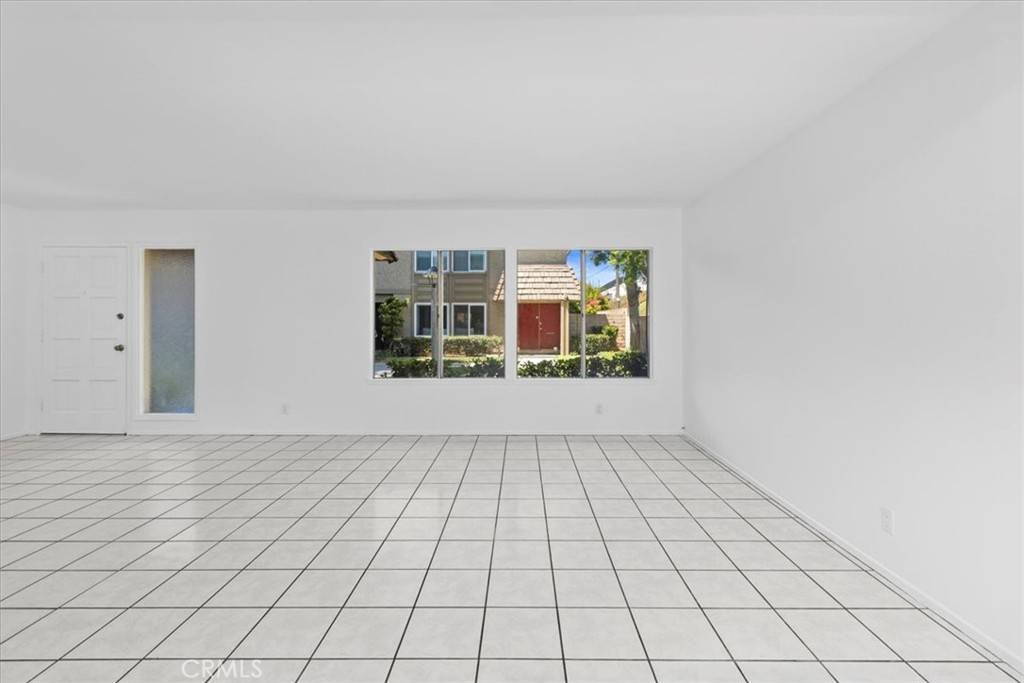 Fountain Valley, CA 92708,10473 Smoke River CT
