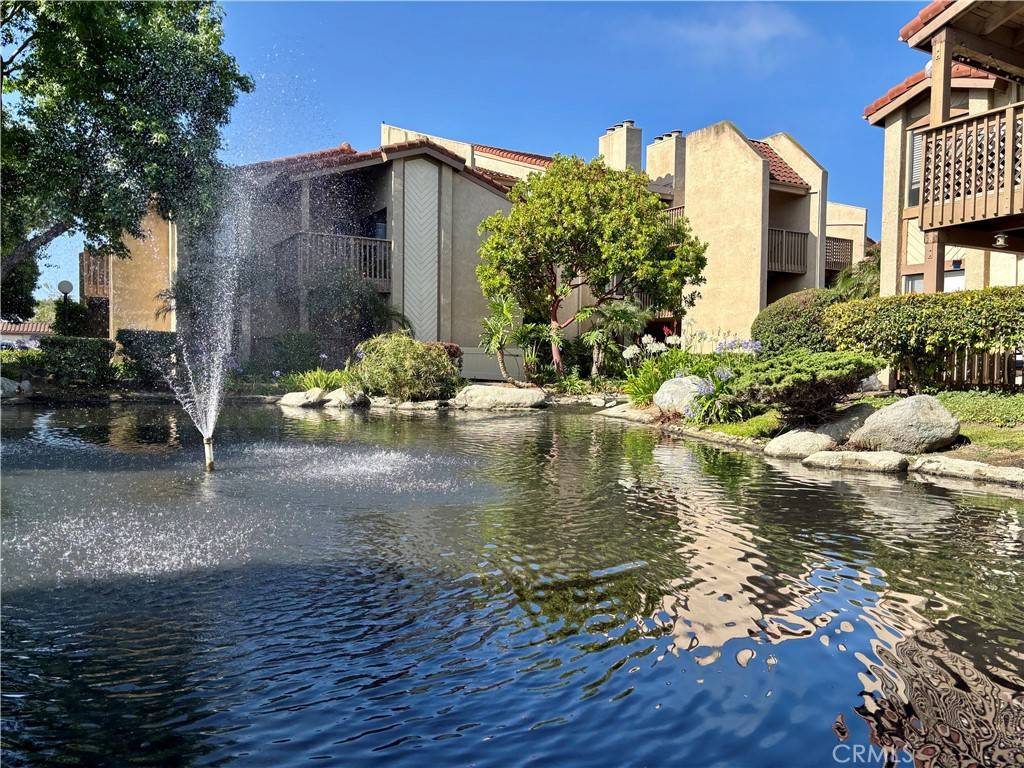 Huntington Beach, CA 92649,4791 Lago DR #304