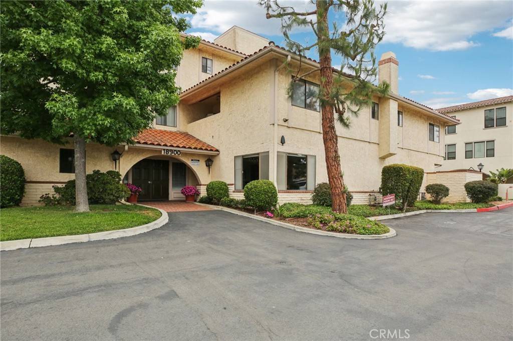 18900 Delaware Street #214, Huntington Beach, CA 92648