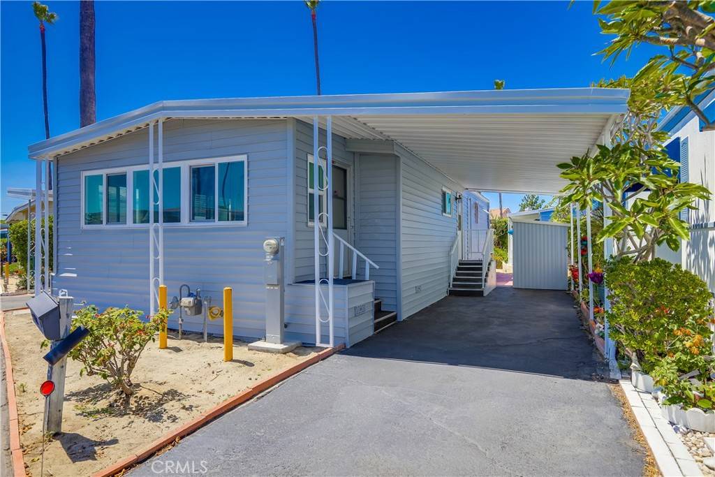 Santa Ana, CA 92704,4117 W McFadden Ave #525