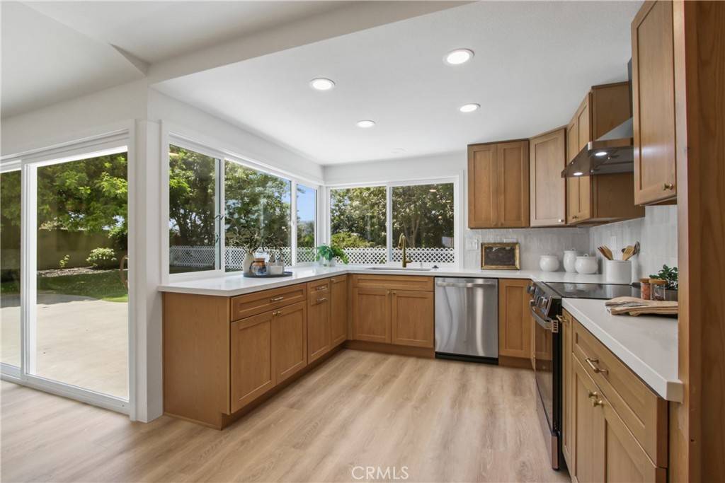 Laguna Hills, CA 92653,25052 Mawson DR