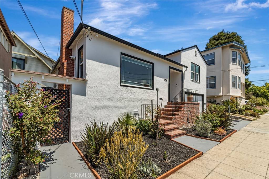 Oakland, CA 94609,688 66th ST